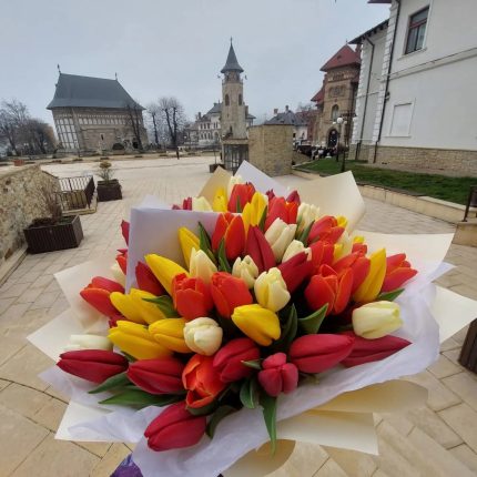 Buchet 39 lalele mix